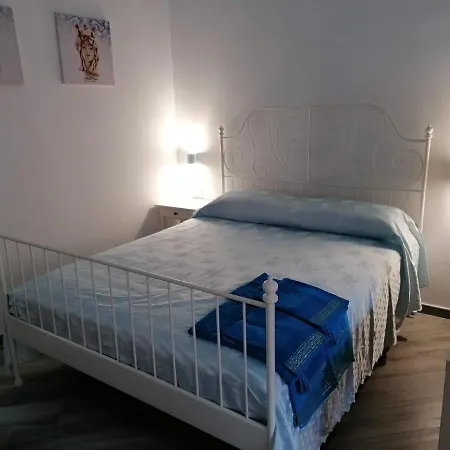 Vacanze Azzurra, Loredana E Trinacria * Castellammare del Golfo