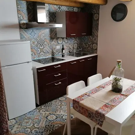 Vacanze Azzurra, Loredana E Trinacria * Castellammare del Golfo