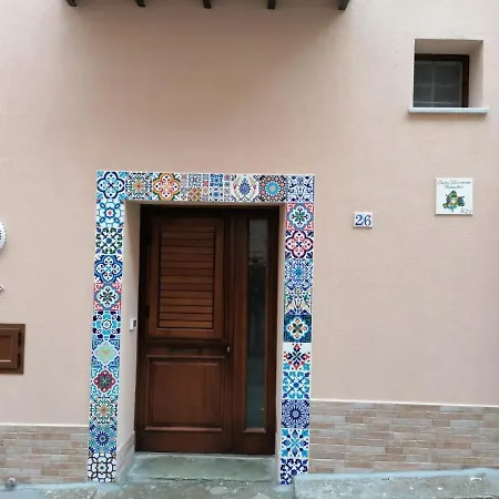 Vacanze Azzurra, Loredana E Trinacria *