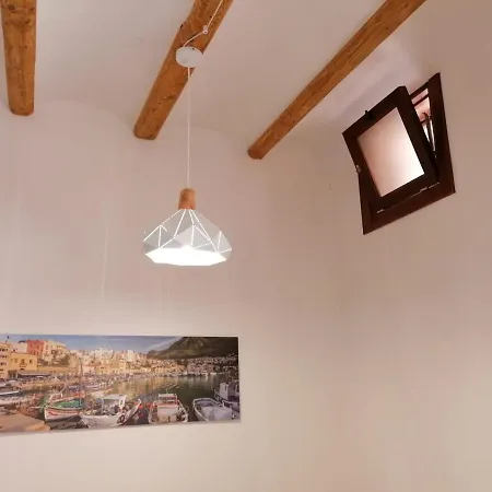 Vacanze Azzurra, Loredana E Trinacria Apartment