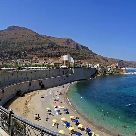 Vacanze Azzurra, Loredana E Trinacria * Castellammare del Golfo