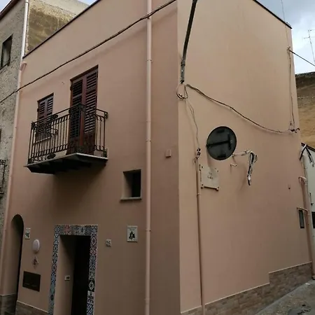 Vacanze Azzurra, Loredana E Trinacria Apartment *